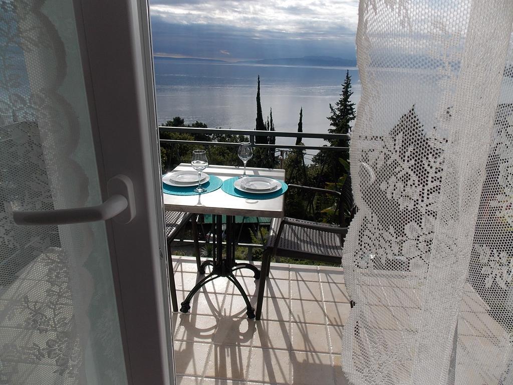 Apartment Ellalinda Abbázia Kültér fotó